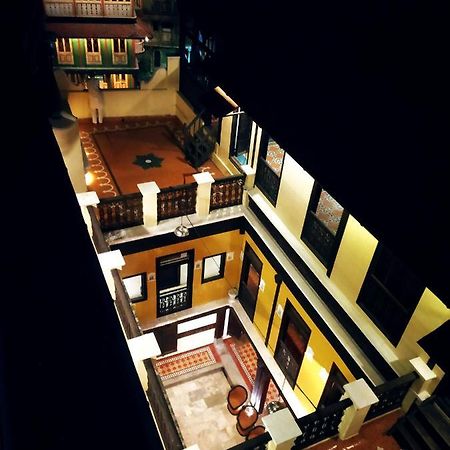蒂万吉尼哈维里住宿加早餐旅馆 阿穆达巴 外观 照片