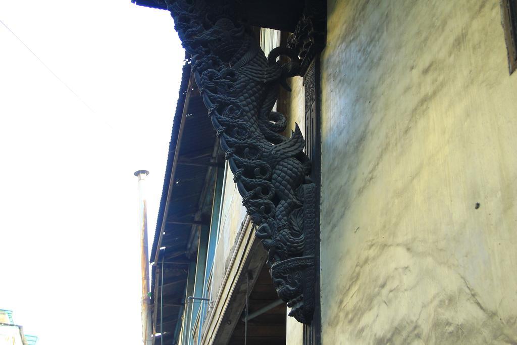 蒂万吉尼哈维里住宿加早餐旅馆 阿穆达巴 外观 照片