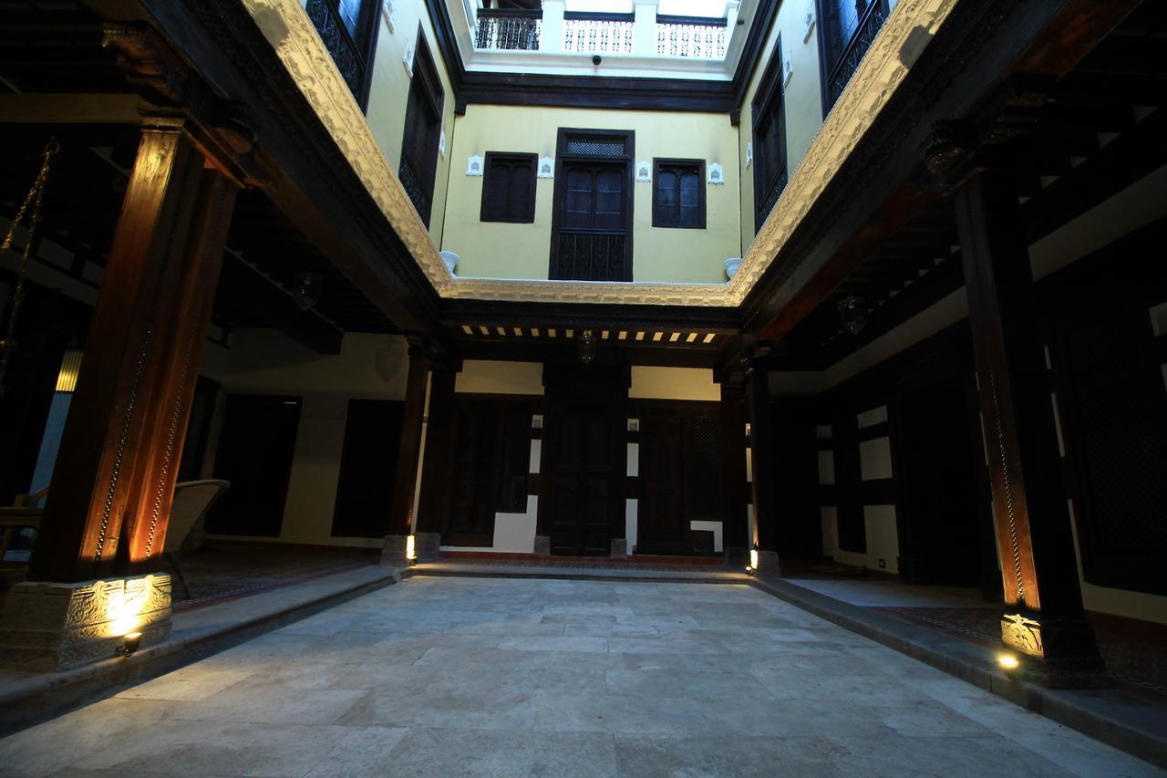 蒂万吉尼哈维里住宿加早餐旅馆 阿穆达巴 外观 照片